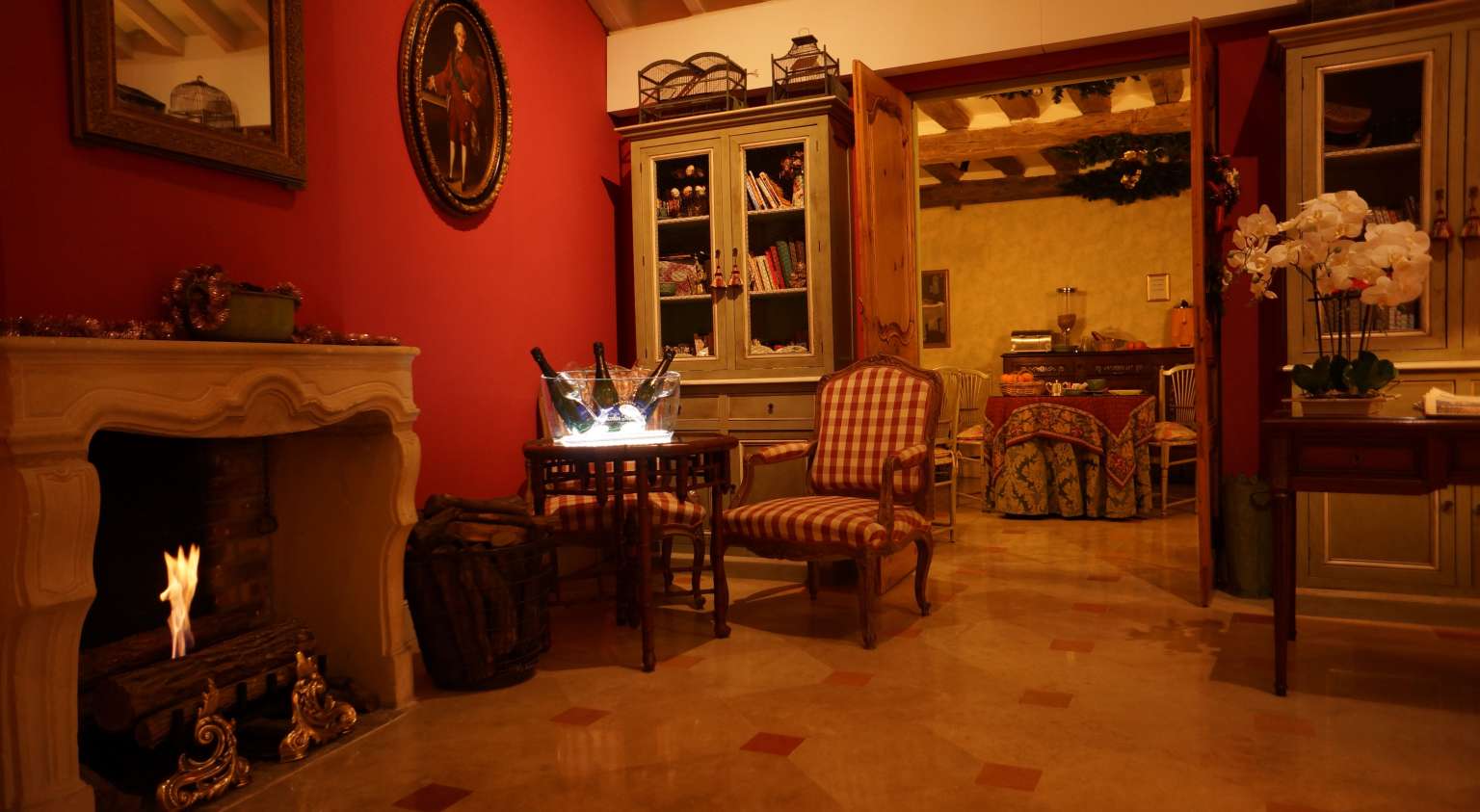 Lounge of the Relais Medicis, Small Charming Hotel, Paris